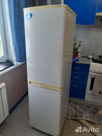 Холодильник бу Samsung