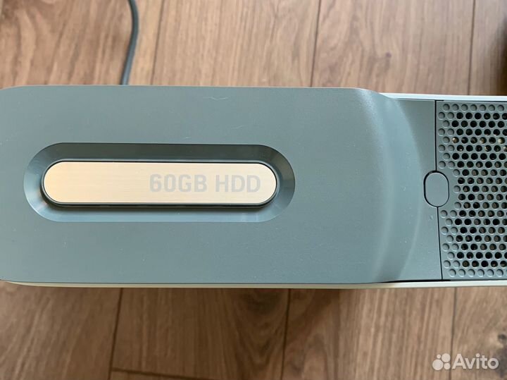 Xbox 360 с 2 джостиками и играми + караоке