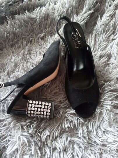 Босоножки женские 38 размер