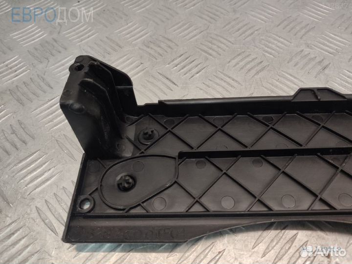 Крепление / кронштейн радиатора BMW E70 LCI