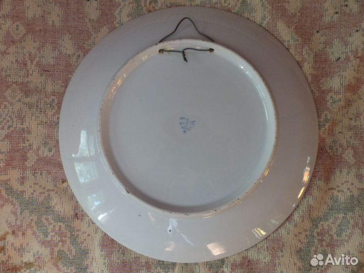 Настенная тарелка 