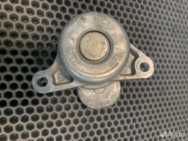 Натяжитель ремня Mercedes-Benz C-Class W205 M276