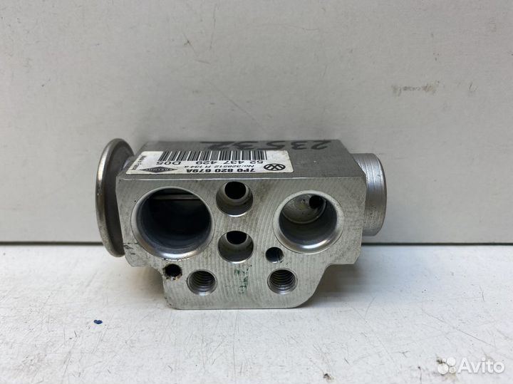 Клапан кондиционера Volkswagen Touareg 2010-2018