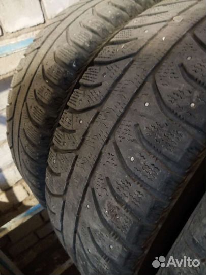 Bridgestone Ice Cruiser 7000 205/60 R16