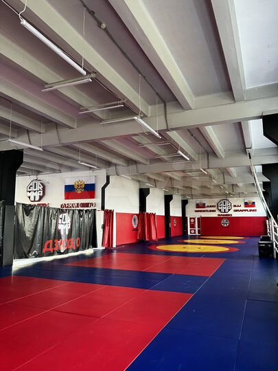 Свободного назначения, 990 м²