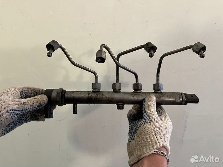 Топливная рампа mercedes w213 OM654