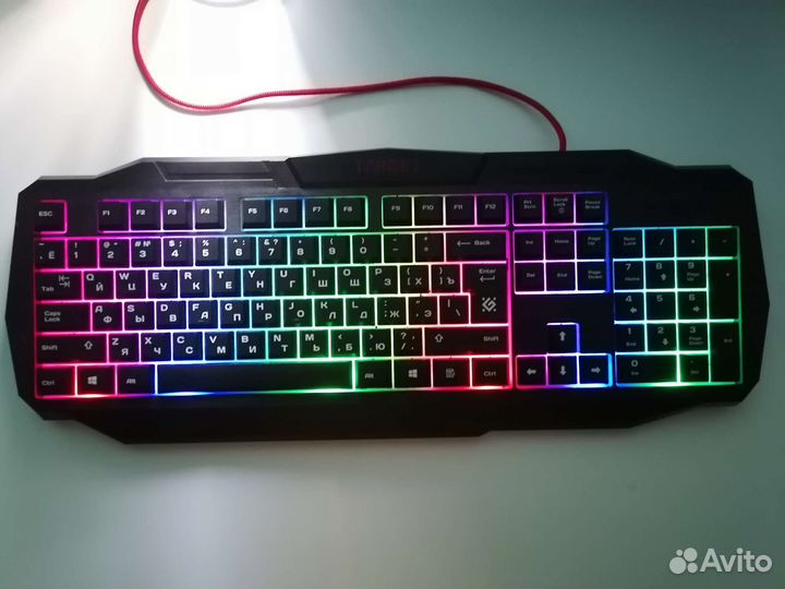 Игровая клавиатура с подсветкой