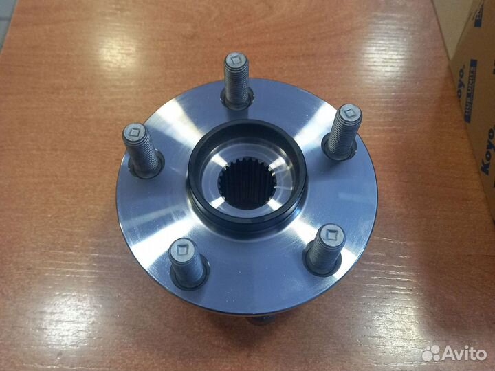 Ступпица передняя Toyota Prius