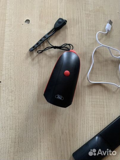 Фонарик для велосипеда с громким сигналом