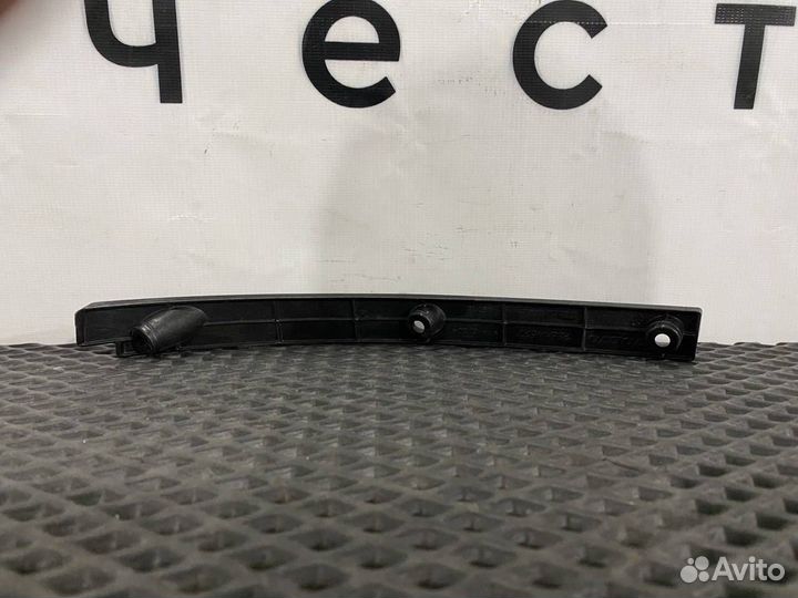 Панель уплотнительной резинки Volvo FH5 23544527