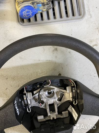 Руль Renault Fluence I (2009–2013)