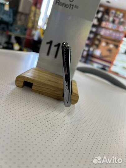 OPPO Reno11, 12/256 ГБ