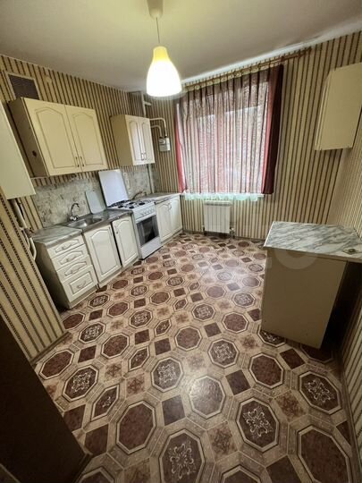 2-к. квартира, 62 м², 1/10 эт.