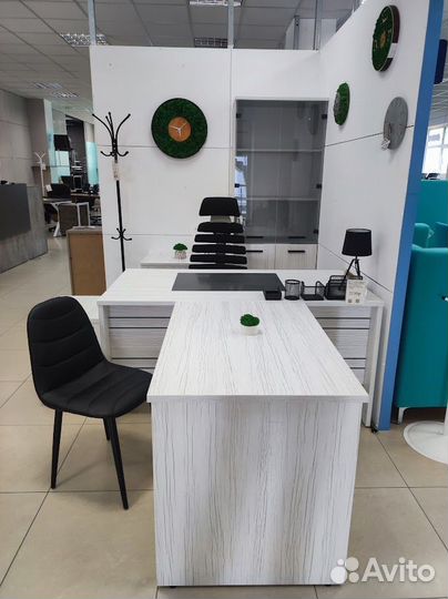 Компьютерные стол