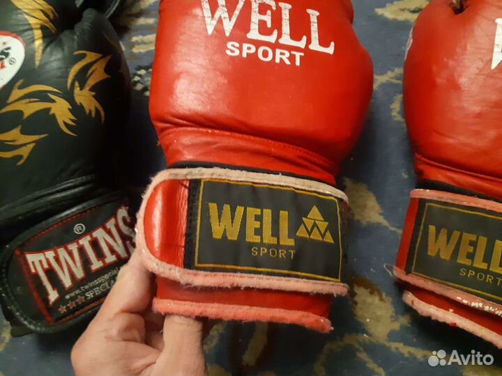 Боксерские перчатки