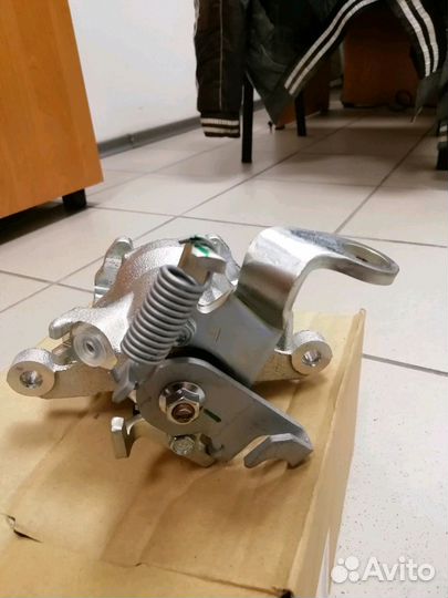 Суппорт тормоза задний outlander, asx