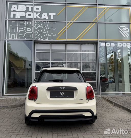 Прокат автомобиля Mini Cooper