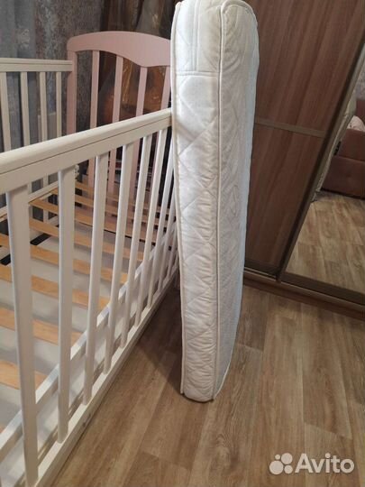 Кроватка детская