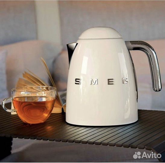 Smeg чайник 1.7 литра
