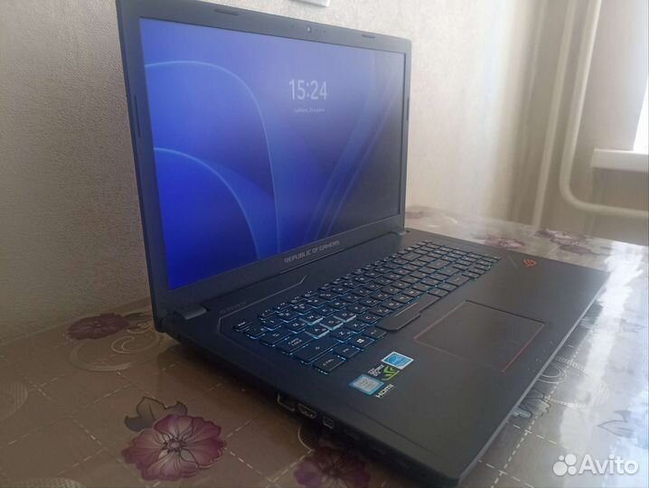 Asus rog strix i7, gtx 1050 4gb