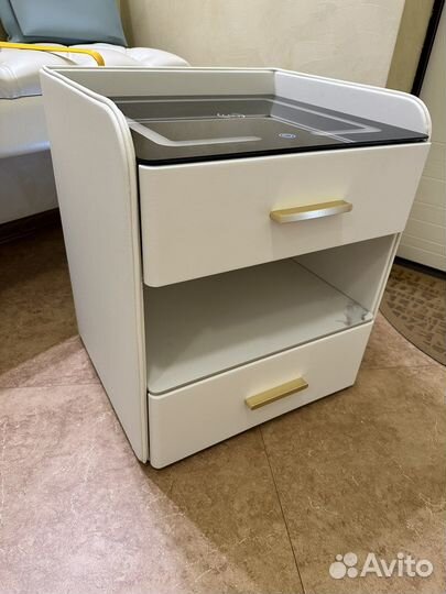 Тумба прикроватная