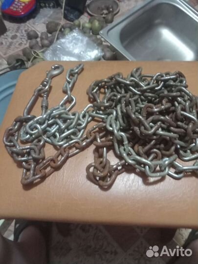 Цепь стальная с2 карабинами 5,5 метров сост.отличн