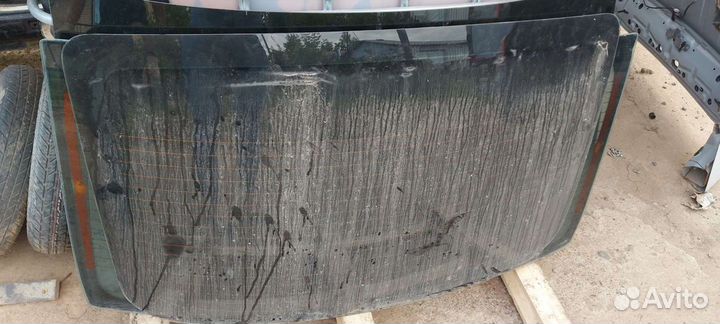 Стекло заднее Mazda 3 BK с подогревом