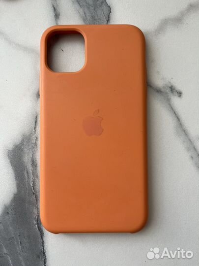 Чехол на iPhone 11