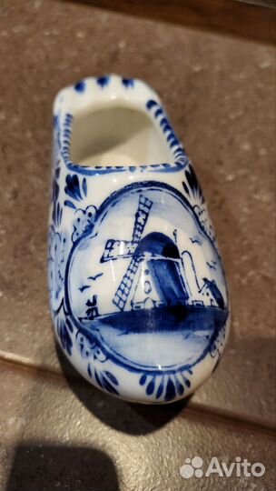 Миниатюрные чайники и башмачки