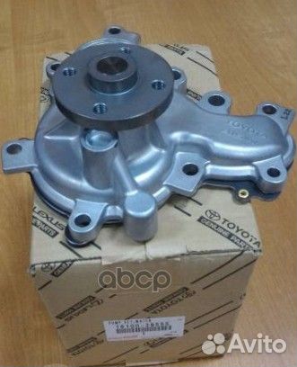 Насос водяного охлаждения toyota LAN land cruis