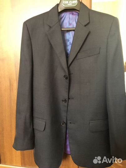 Костюм синий: пиджак и брюки, кардиган 152 рост