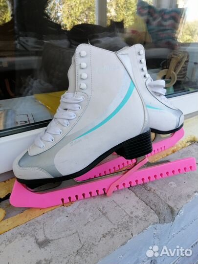 Коньки фигурные 38 размер