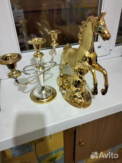 Подсвечник и Фарфоровая лошадь