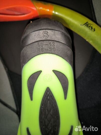 Гидрокостюм,маска,трубка,ласты,очки для плавания