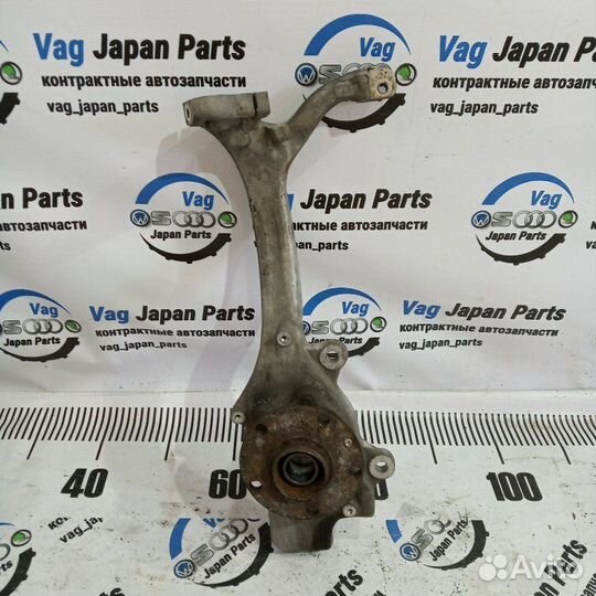 Кулак поворотный передний левый Audi A6 C6 BVJ