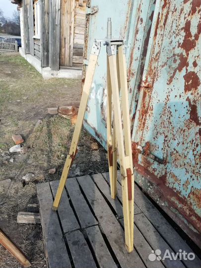 Штатив-тренога