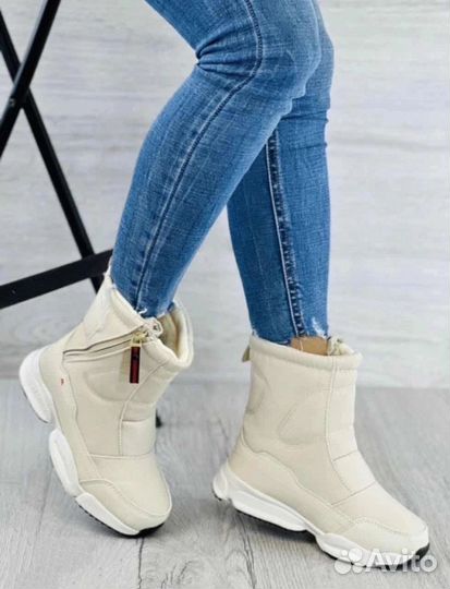 Сапоги женские дутики