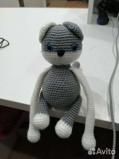 Вязаная кошечка, игрушка