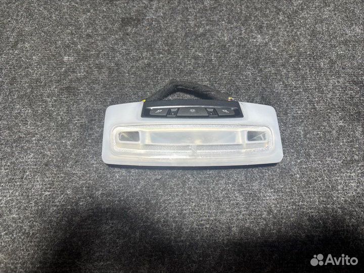 Плафон подсветки салона Bmw 3 Series F30 N20B20