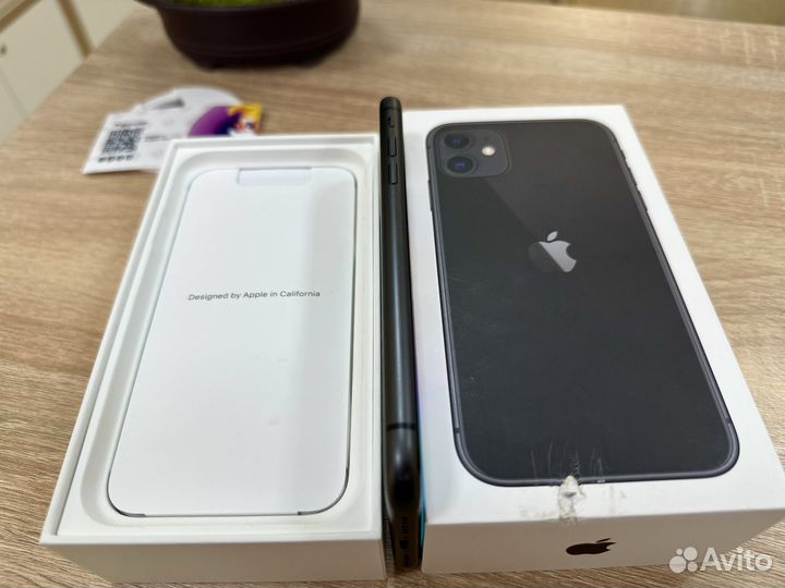 iPhone 11, 64 ГБ