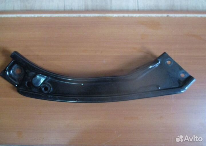 Кронштейн фары Фольксваген Поло 6N5 805 932 A