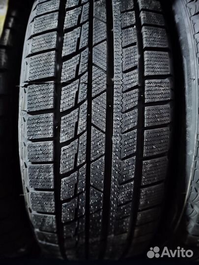 Firemax FM805+ 235/45 R17 97V