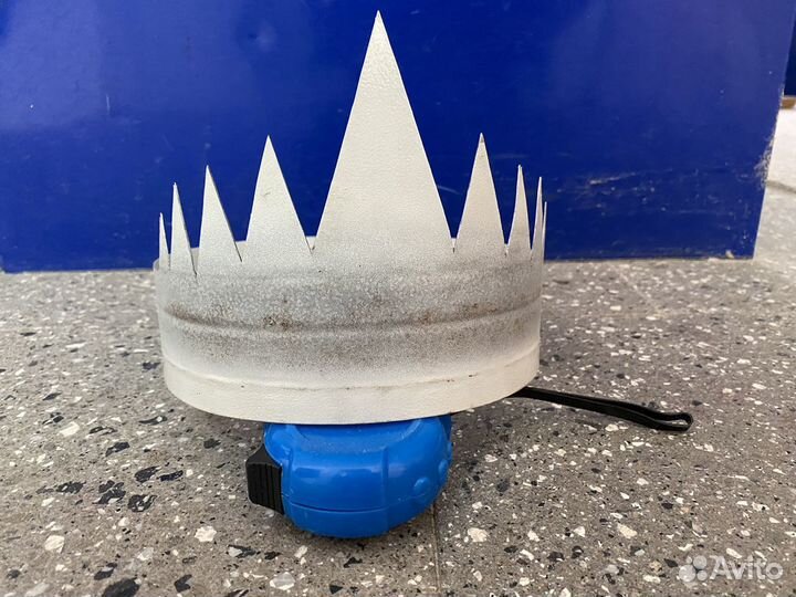 Трезубец и корона нептуна