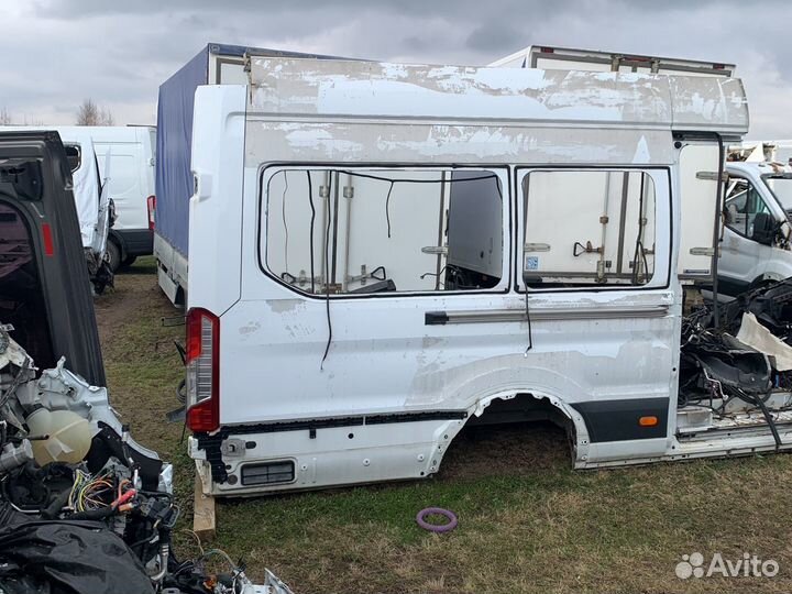 Правое заднее крыло форд транзит