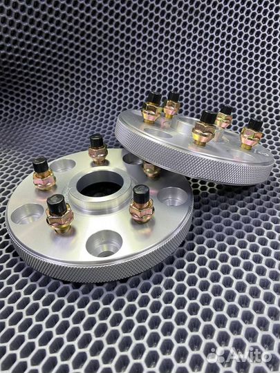 Проставки 5х139.7 - 5х114.3 25мм Переходные Нива