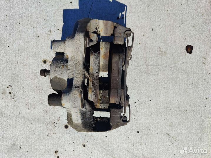 Суппорт тормозной передний правый opel omega b