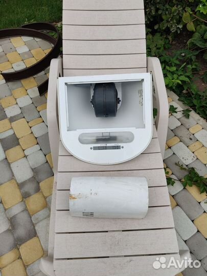 Вытяжка каминная Maan