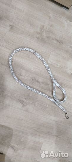 Поводок для собаки и чомбур для лошади