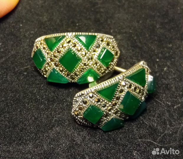 Серьги и кольцо: серебро, камни хризопраз марказит