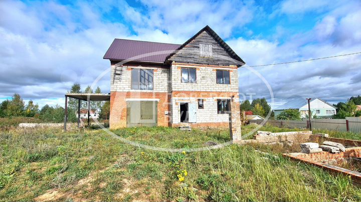 Дом 271,7 м² на участке 18,3 сот.